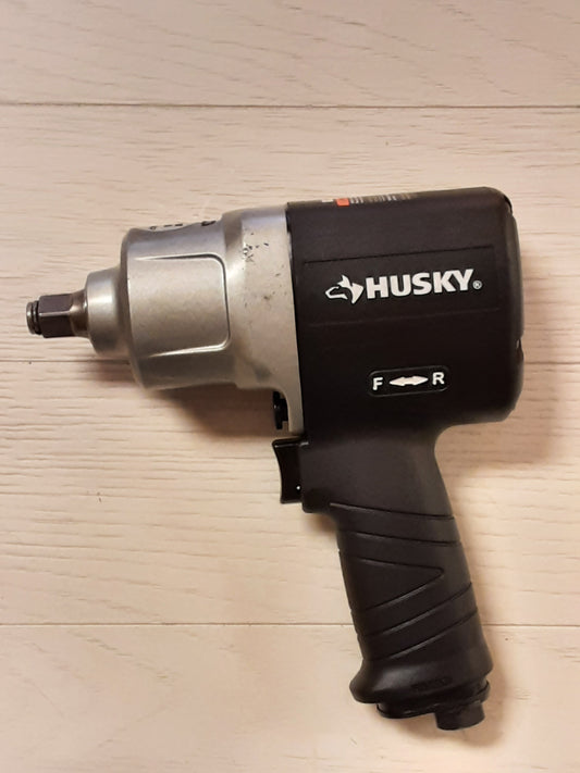 Husky 800 ft./lbs. 1/2 in. Impact Wrench